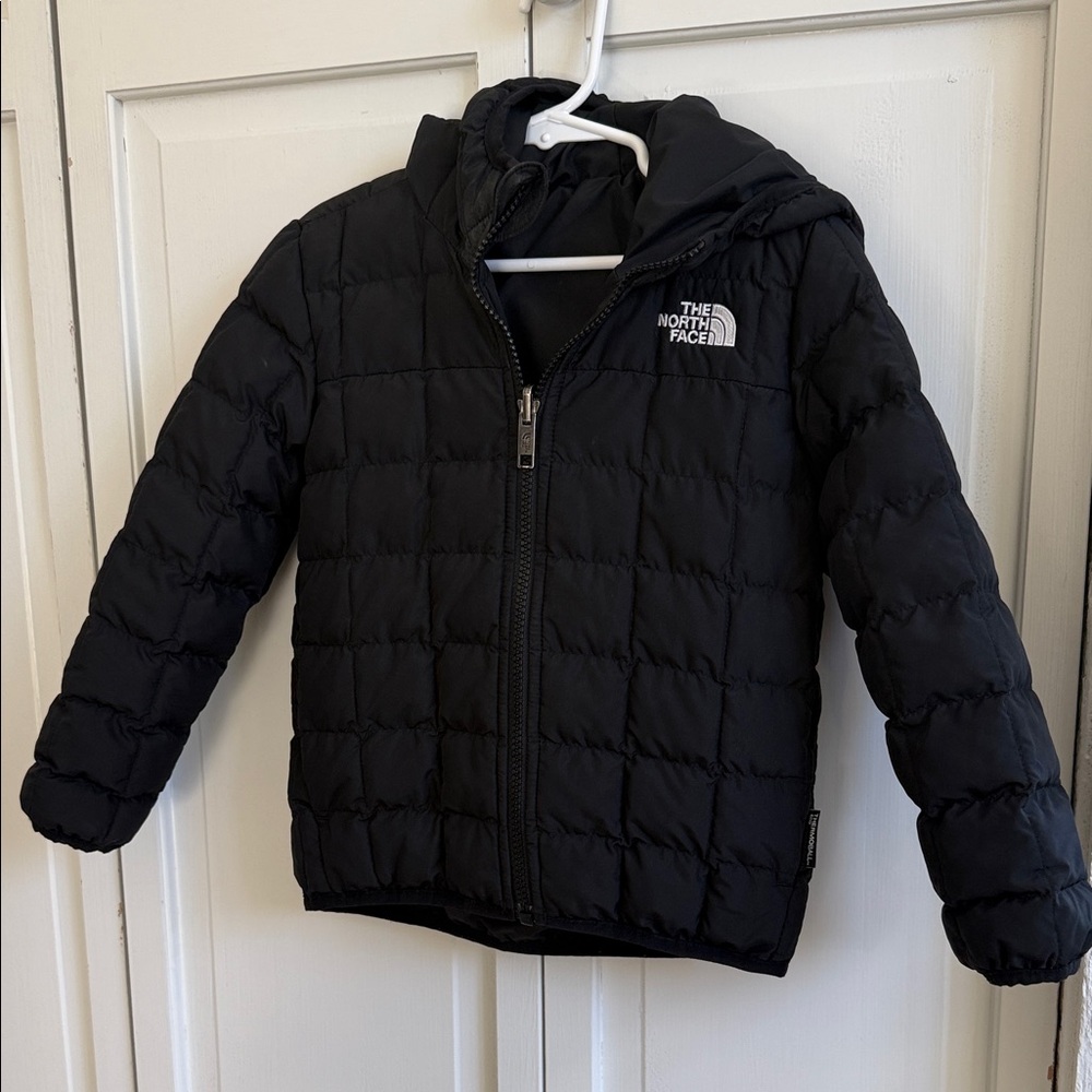 The North Face Toddler Boys Thermoball Black Reversible Coat 4T